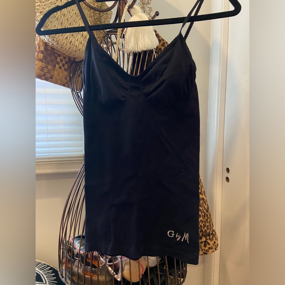 guess black tank top